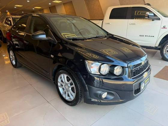 CHEVROLET SONIC 1.6 LTZ SEDAN 16V FLEX 4P AUTOMÁTICO CHEVROLET SONIC 1.6 LTZ SEDAN 16V FLEX 4P AUTOMÁTICO